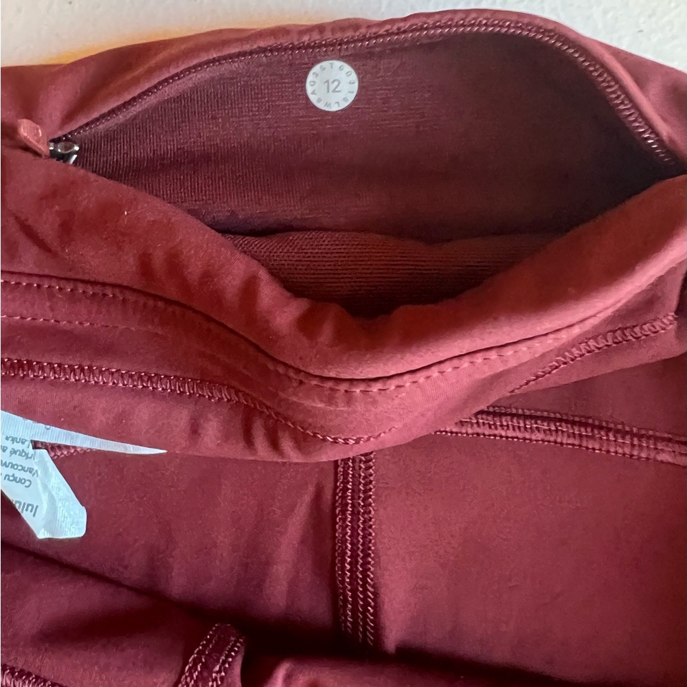 Women's Lululemon Pace Rival Crop *22" Dark Adobe Sz 12 - Picture 7 of 9